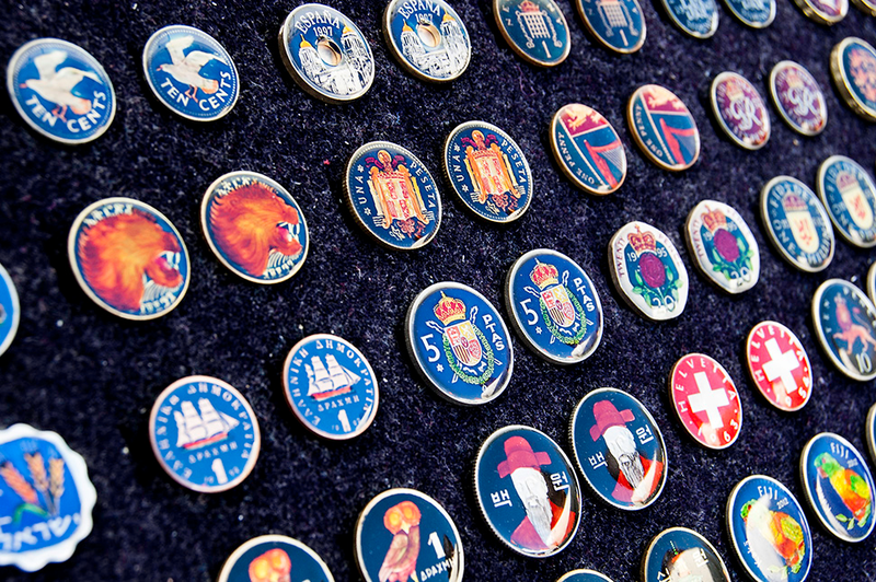 Illustration for article titled 27 Cool Photos Of International Coins